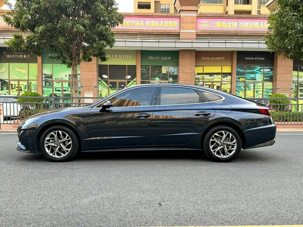Hyundai Sonata — миниатюра 11