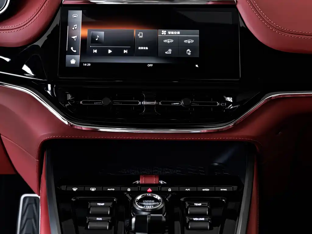 Aston Martin DBX 2025 4.0T V8 707