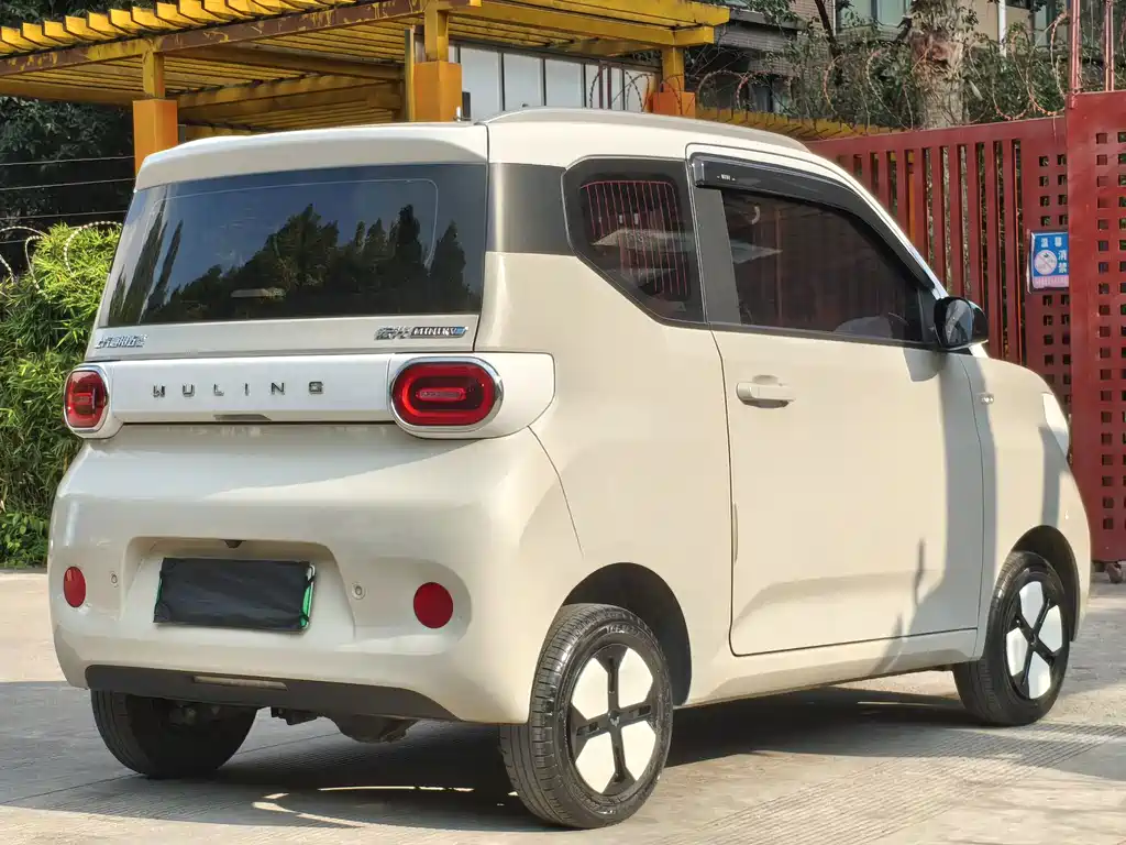 Wuling MINIEV — миниатюра 13
