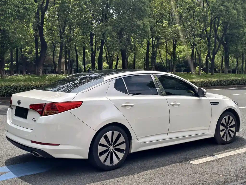 Kia K5 — миниатюра 7