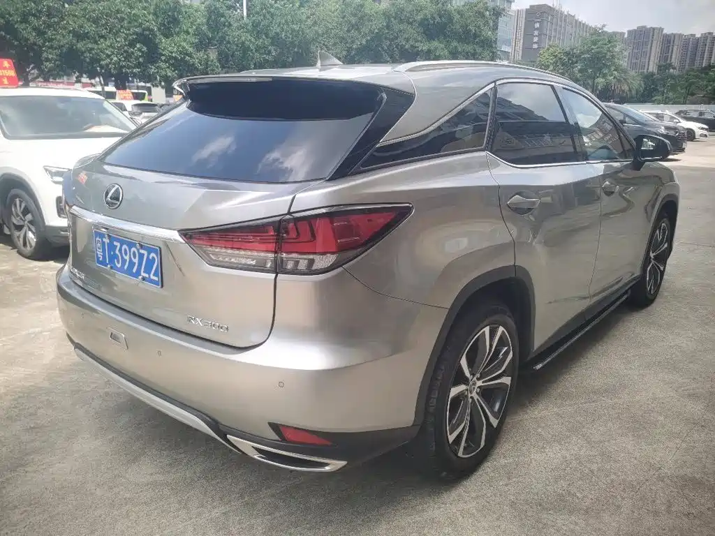 Lexus RX — миниатюра 4