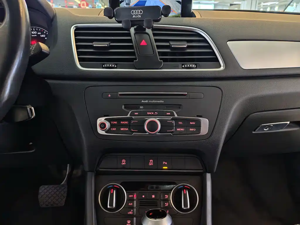 Audi Q3 — миниатюра 11