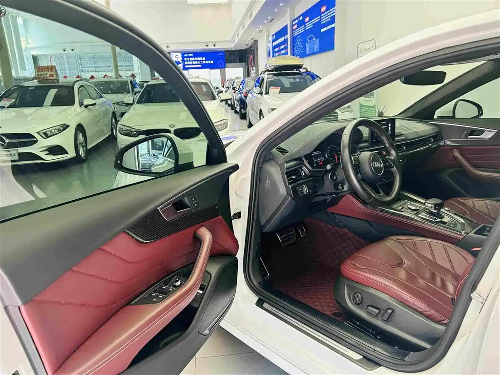 Audi A4L — миниатюра 20