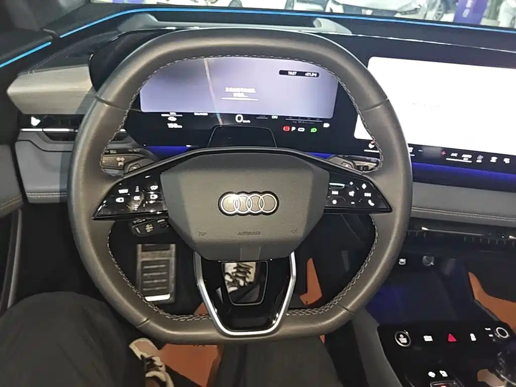 Audi Q6L e-tron — миниатюра 11