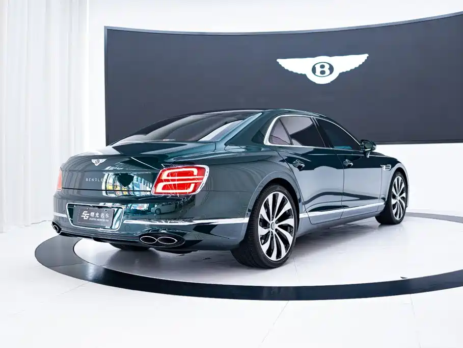 Bentley Flying Spur — миниатюра 4