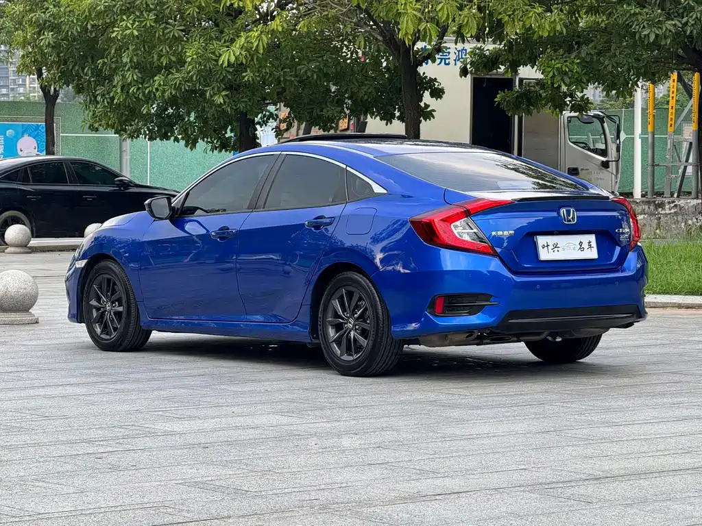 Honda Civic — миниатюра 13