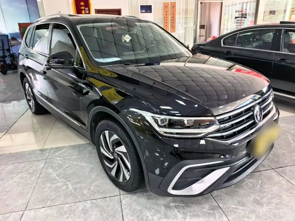Volkswagen Tiguan L — миниатюра 4