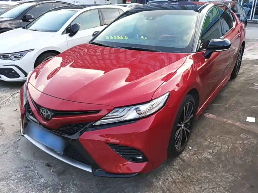 Toyota Camry — миниатюра 2