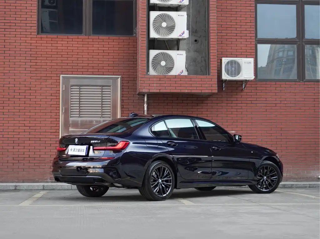 BMW 3 Series — миниатюра 11