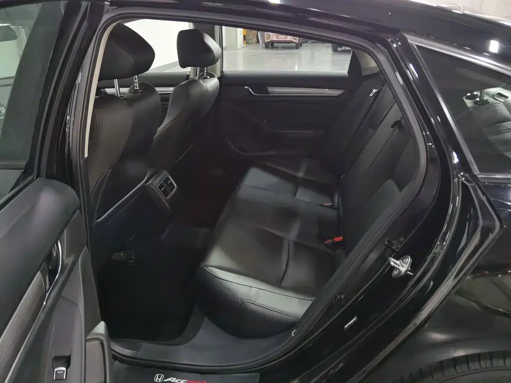 Honda Accord — миниатюра 15