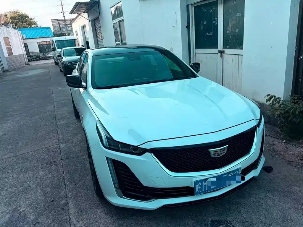Cadillac CT5 — миниатюра 2