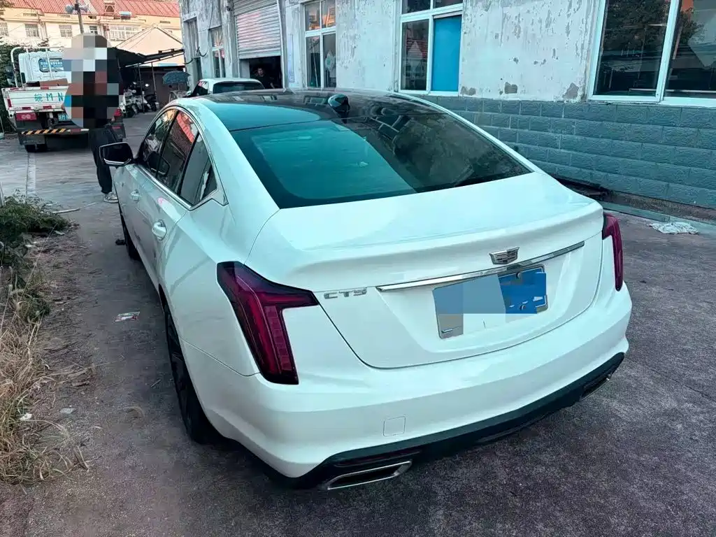 Cadillac CT5 — миниатюра 3