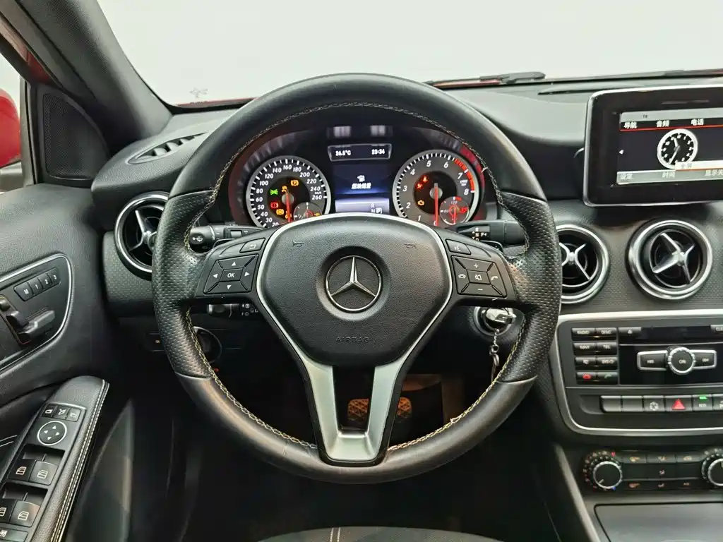 Mercedes-Benz A-Class (Import) — миниатюра 11