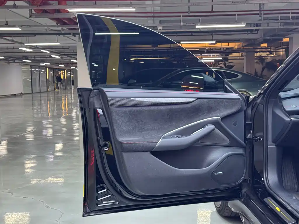 XIAOMI CAR XIAOMI SU7 ULTRA