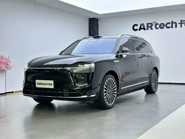 AITO ASK THE WORLD M9 2025