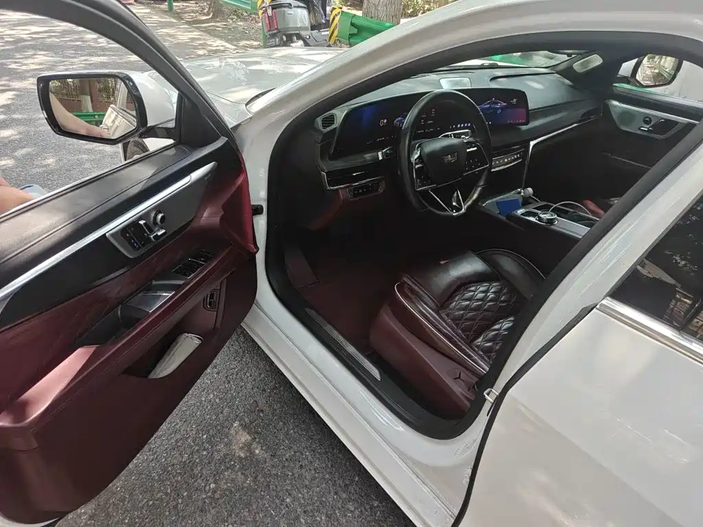 Cadillac CT6 — миниатюра 14