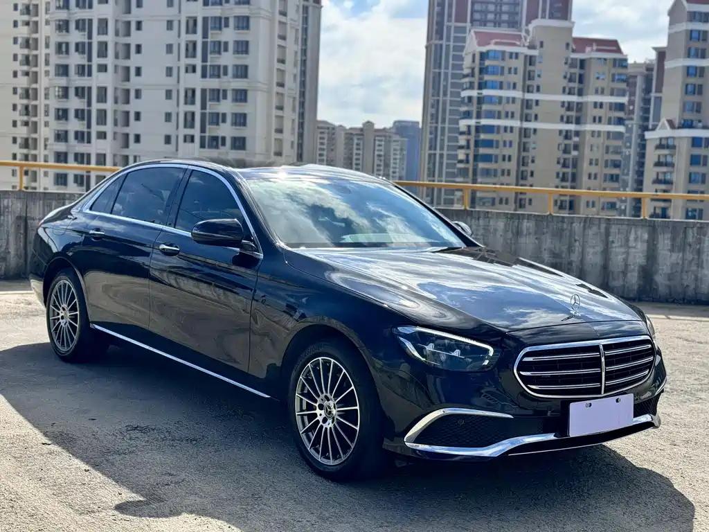 Mercedes-Benz E-Class — миниатюра 4