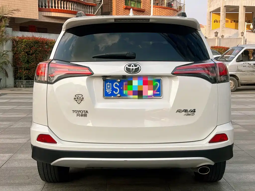 TOYOTA RAV4 RONGFANG