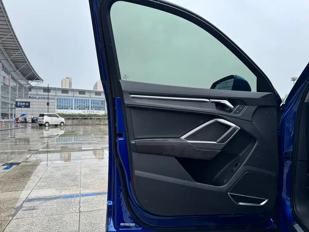 Audi Q3 — миниатюра 9