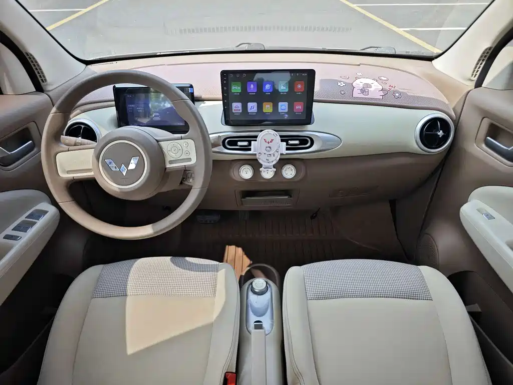 Wuling MINIEV — миниатюра 10