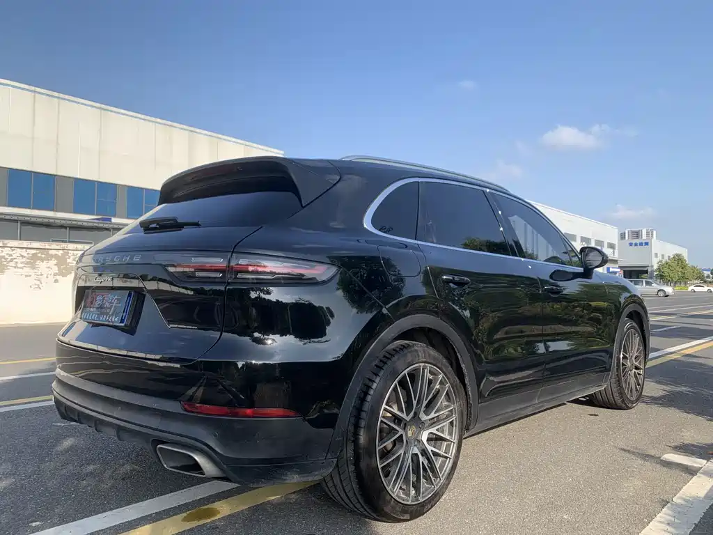 Porsche Cayenne 2018 Cayenne 3.0T