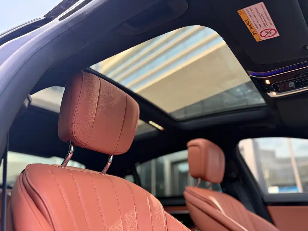 Mercedes-Benz S-Class — миниатюра 18