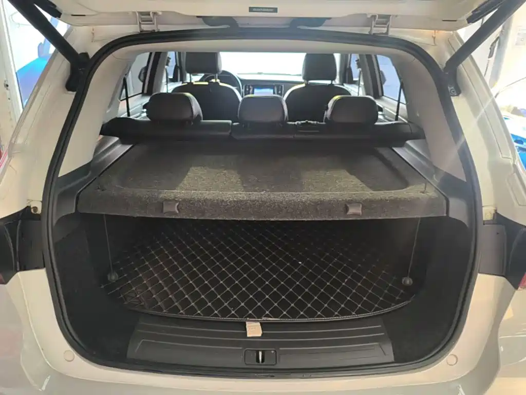 Roewe RX5 New Energy — миниатюра 19