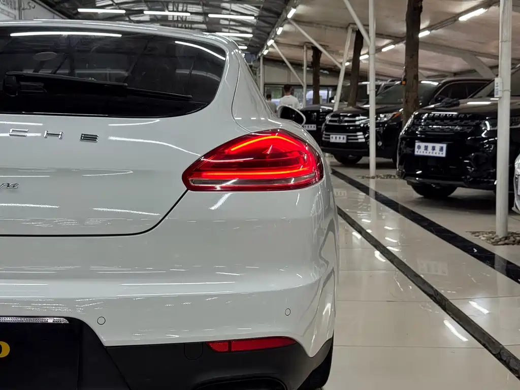Porsche Panamera — миниатюра 6