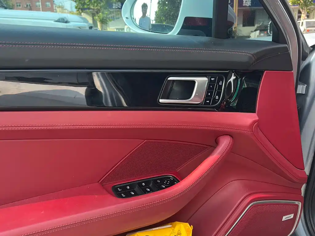 Porsche Panamera — миниатюра 7
