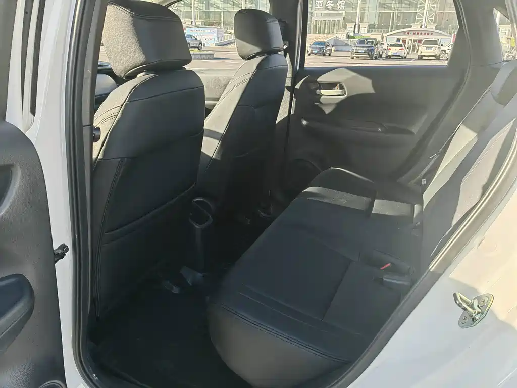 Honda Fit — миниатюра 12
