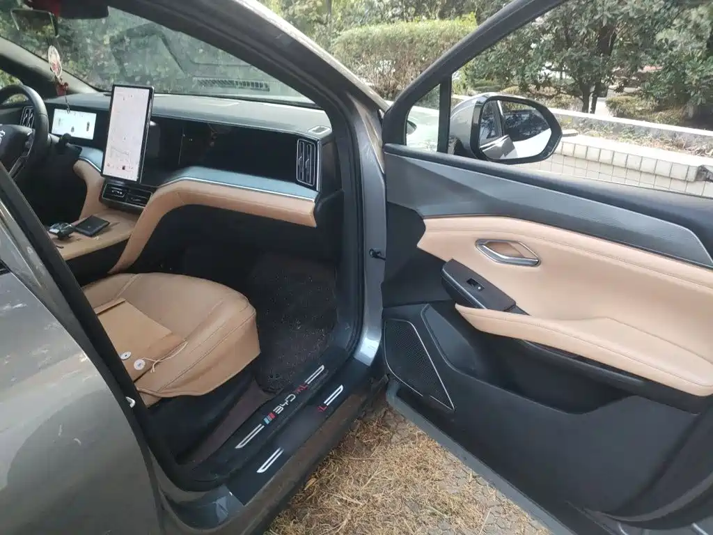 BYD L DM-i — миниатюра 19
