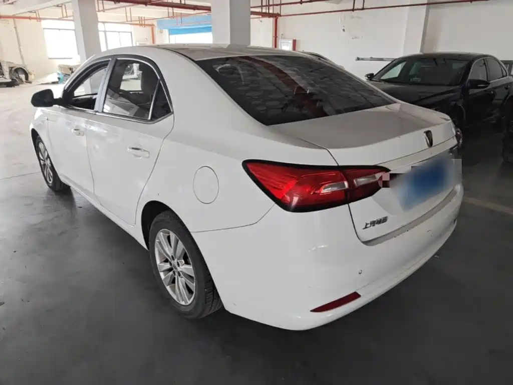 Roewe 360 — миниатюра 5