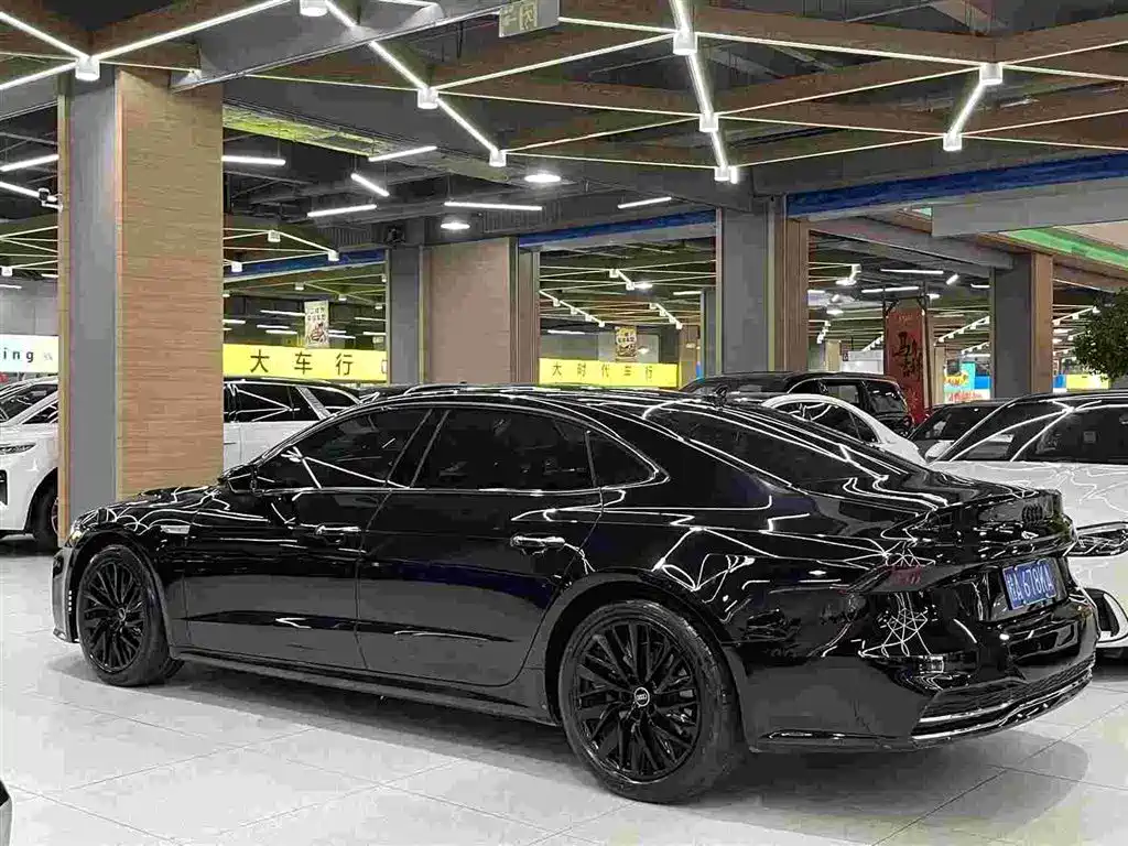 Audi A7L — миниатюра 5