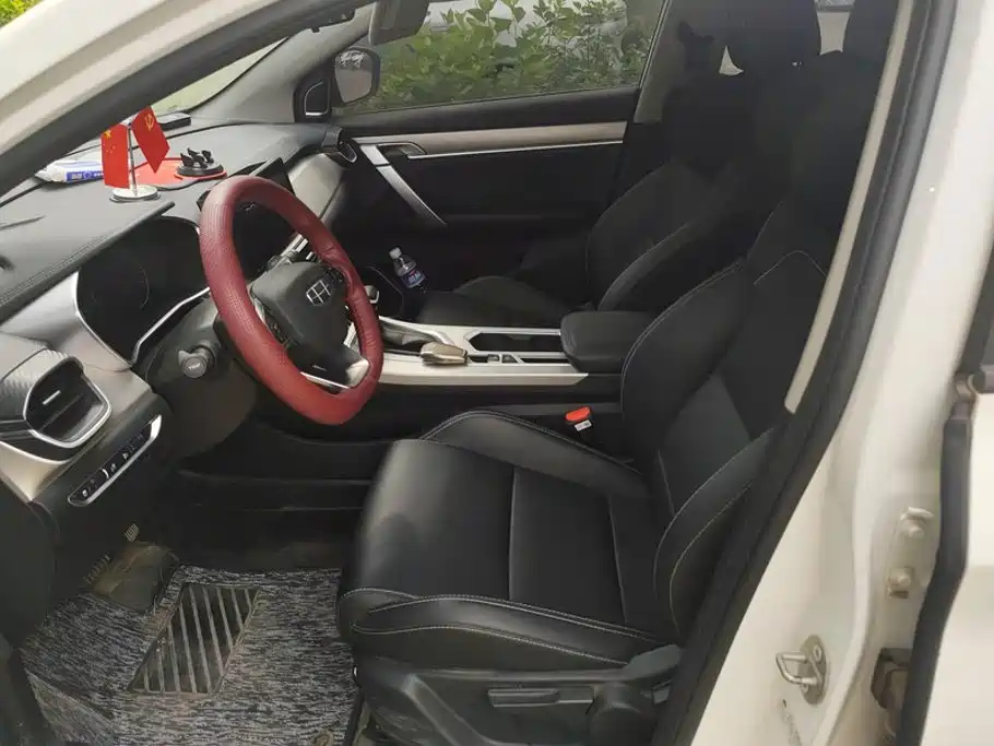 Geely Binyue — миниатюра 9