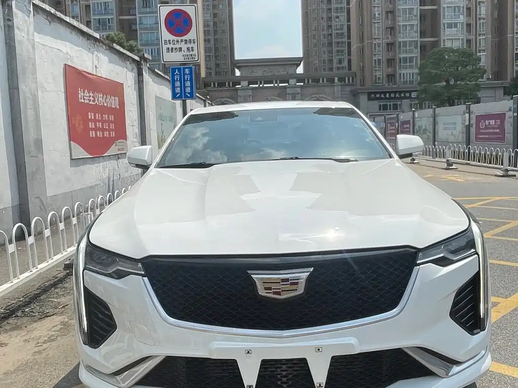 Cadillac CT4 — миниатюра 2