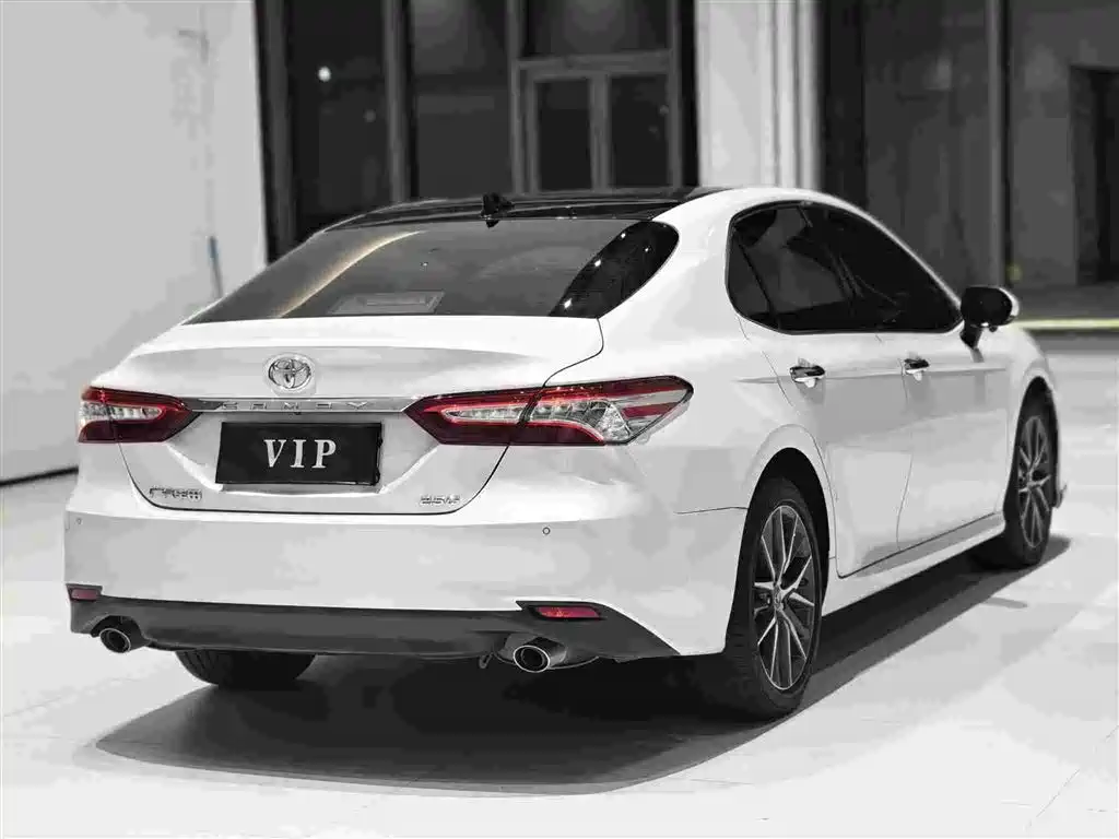 Toyota Camry — миниатюра 6