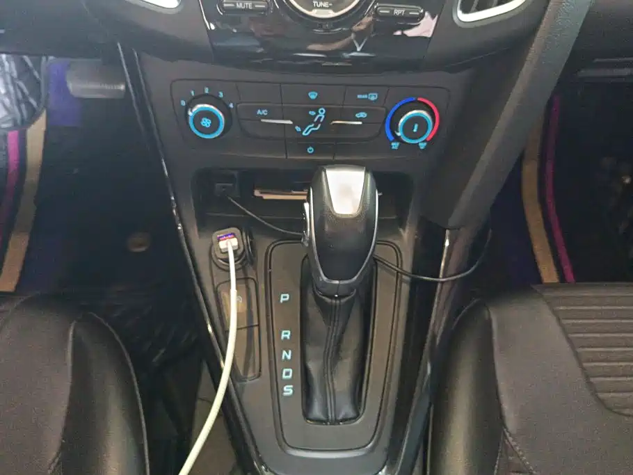 Ford Focus — миниатюра 16