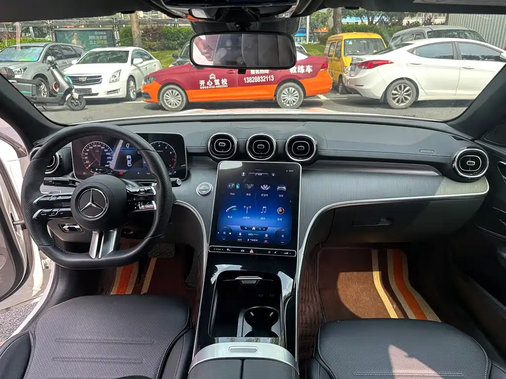 Mercedes-Benz C-Class — миниатюра 8