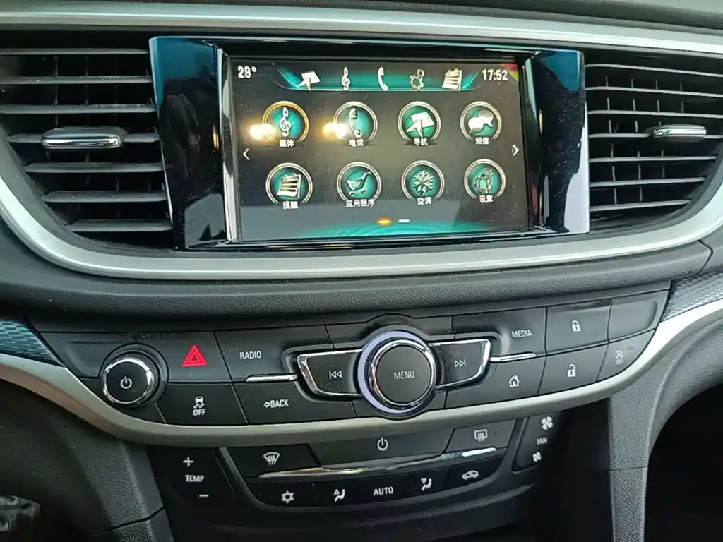 Buick Excelle — миниатюра 13