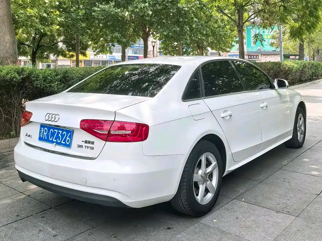 Audi A4L — миниатюра 10