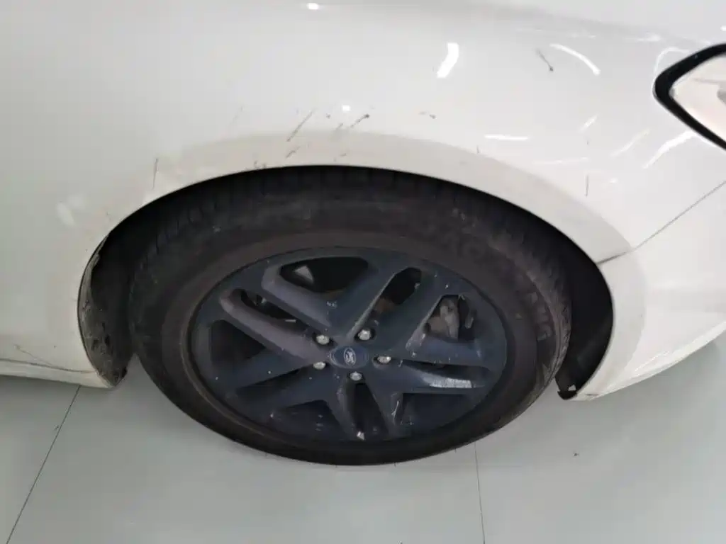 Ford Mondeo — миниатюра 23