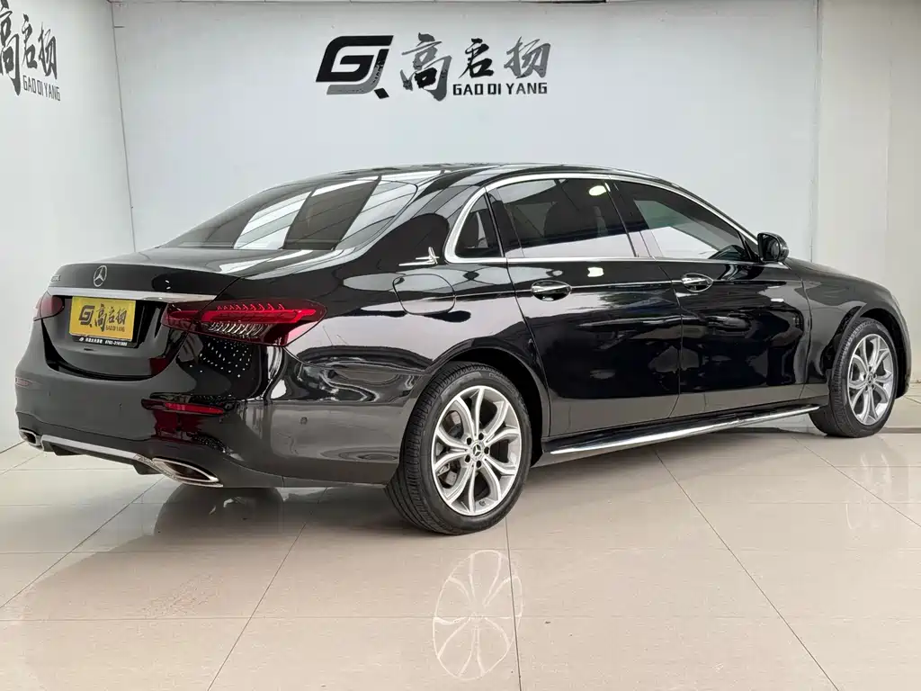 Mercedes-Benz E-Class — миниатюра 27
