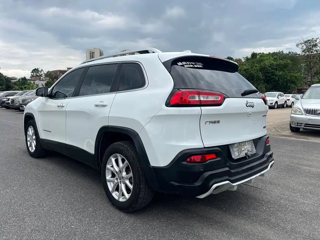 Jeep Cherokee 2.0L Superior Edition, фото 5