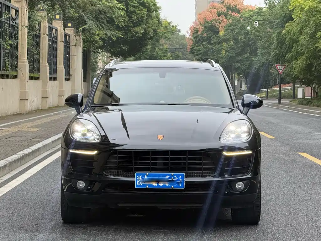Porsche Macan — миниатюра 2