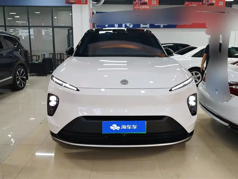NIO ES8 2024 75kWh