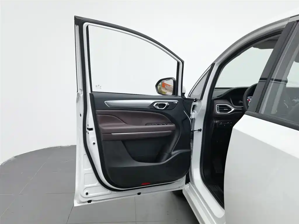 GAC M6 2023 PRO 270T DCT Premium