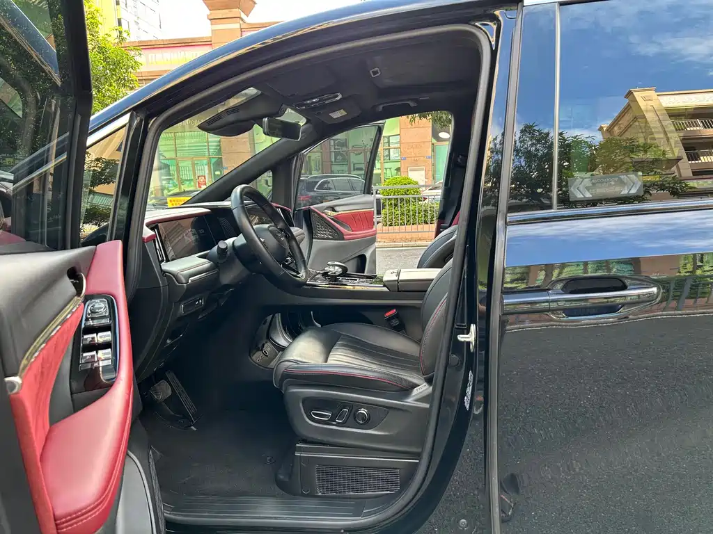 GAC Motor Trumpchi M8 — миниатюра 8