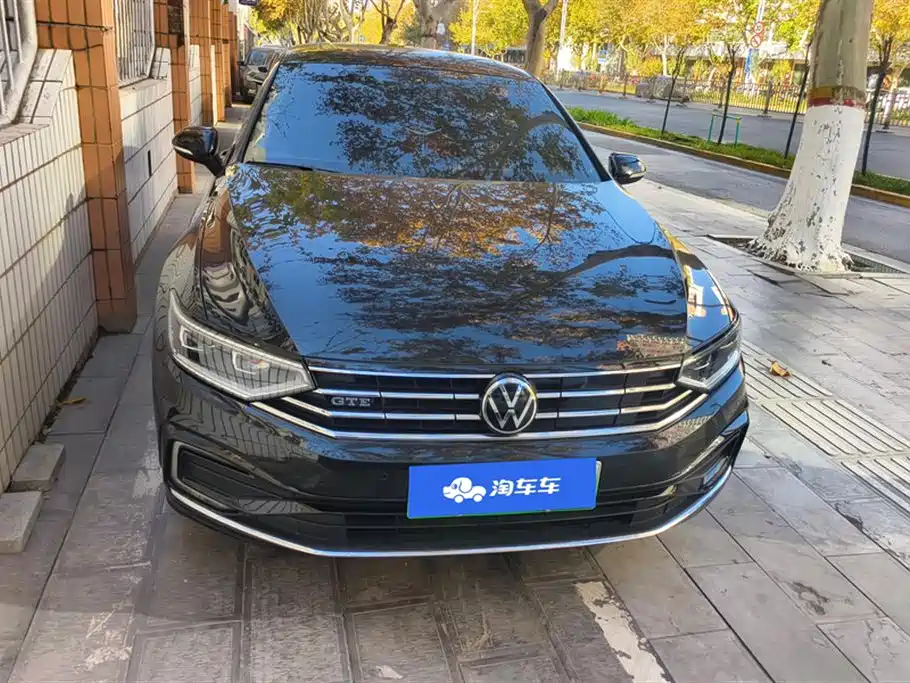 VOLKSWAGEN MAGOTAN GTE PLUG IN HYBRID