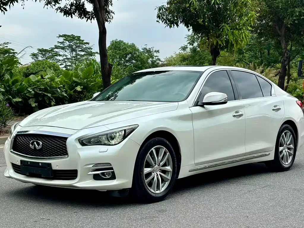 Infiniti Q50L 2016