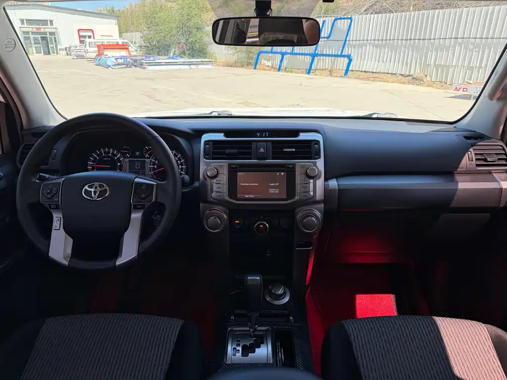 Toyota 4Runner 2016 4.0L AT